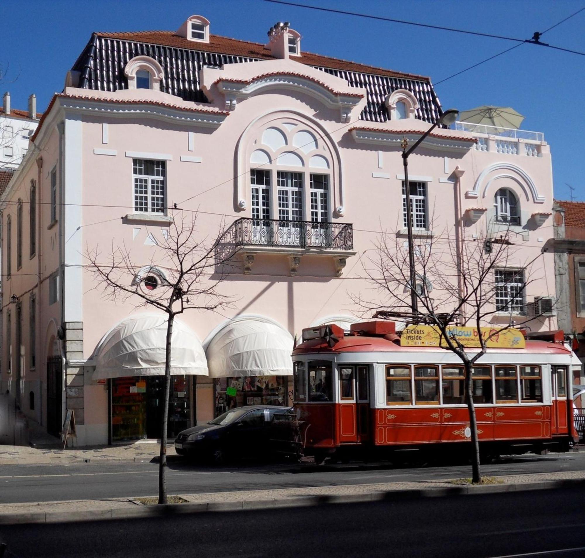 1 Bedroom Located Heart Of Apartment *